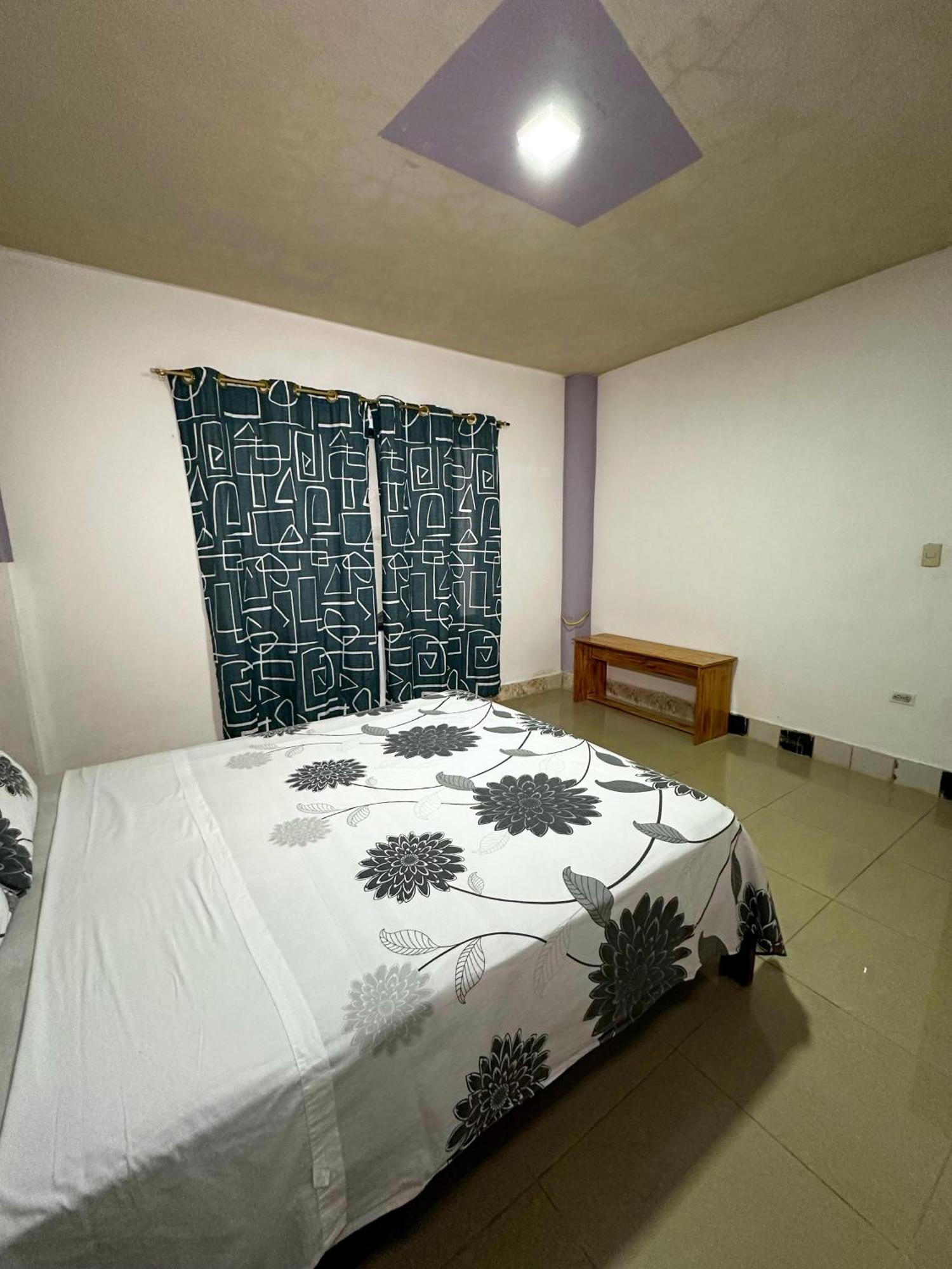 巴克里索莫雷诺港Casa En San Cristobal别墅 外观 照片